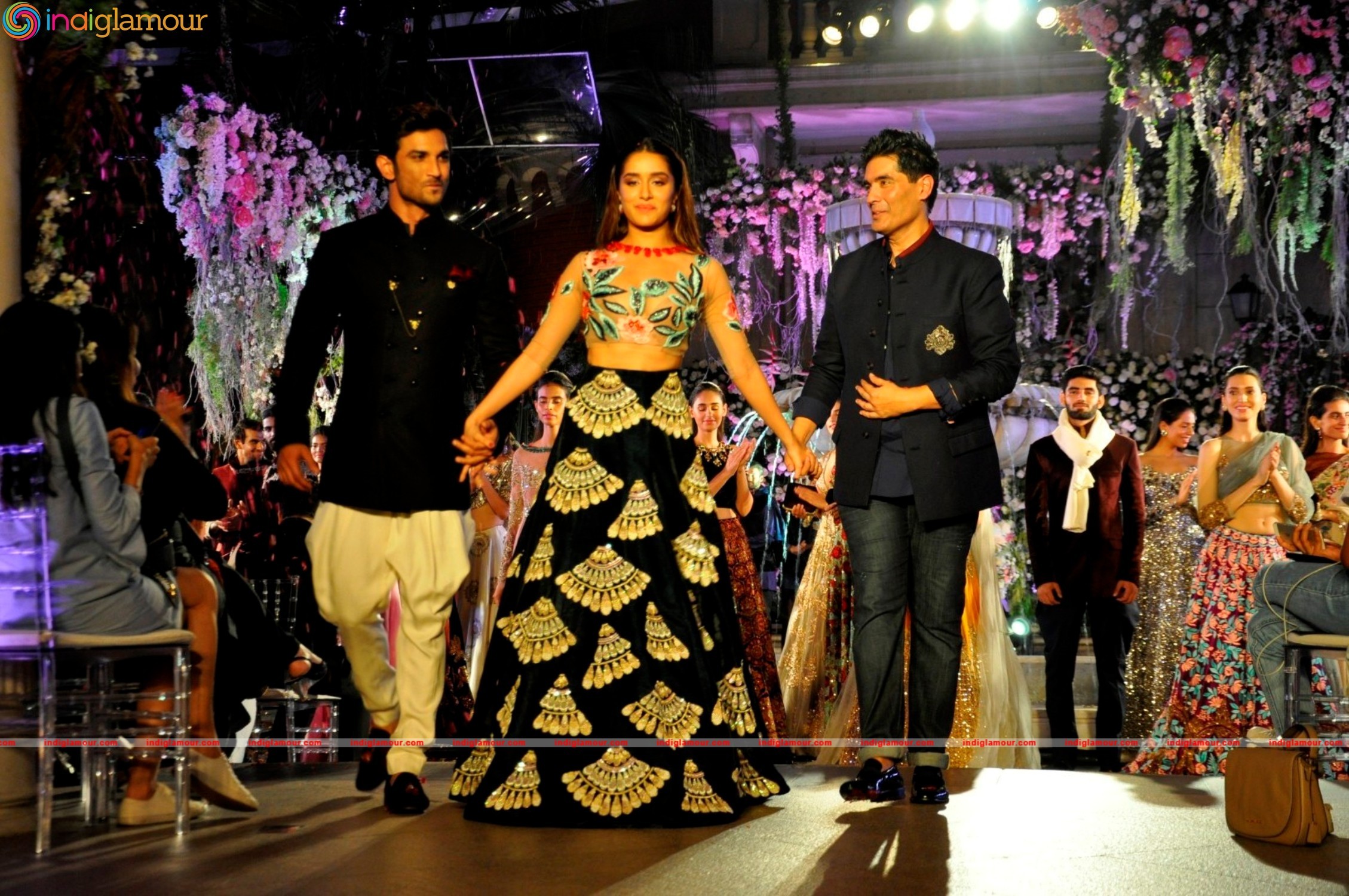 Bollywood Stars On Ramp At LFW 2016 Event hd photo
