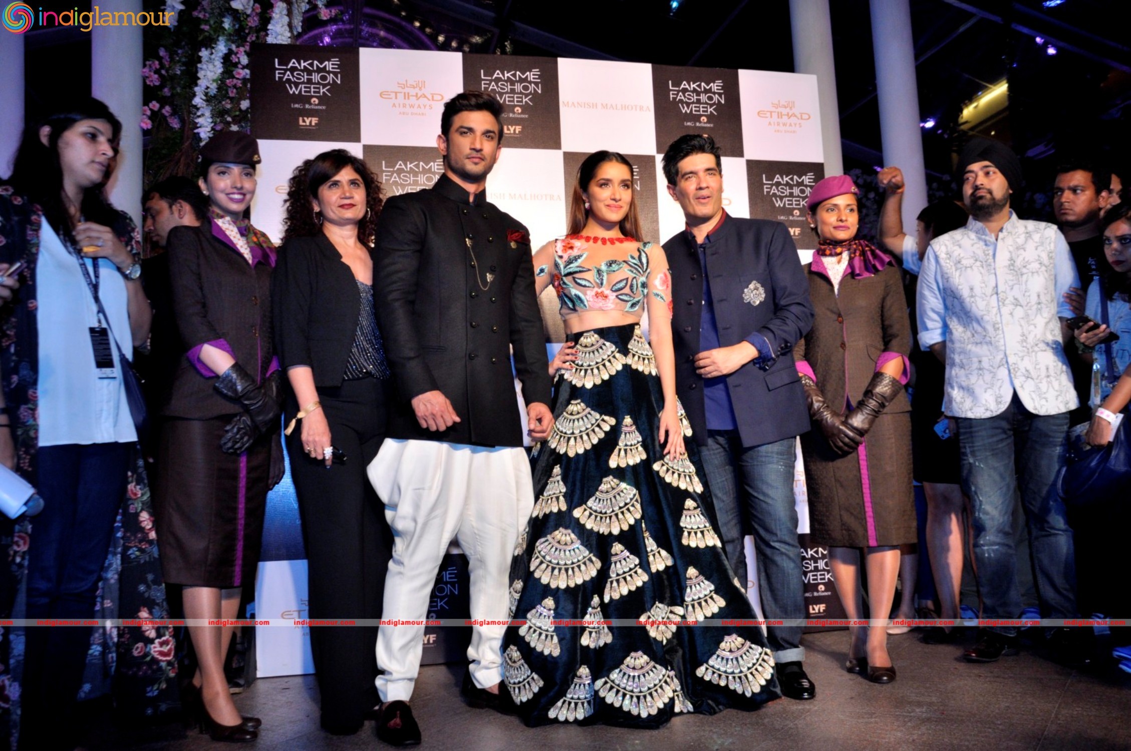 Bollywood Stars On Ramp At LFW 2016 Event hd photo