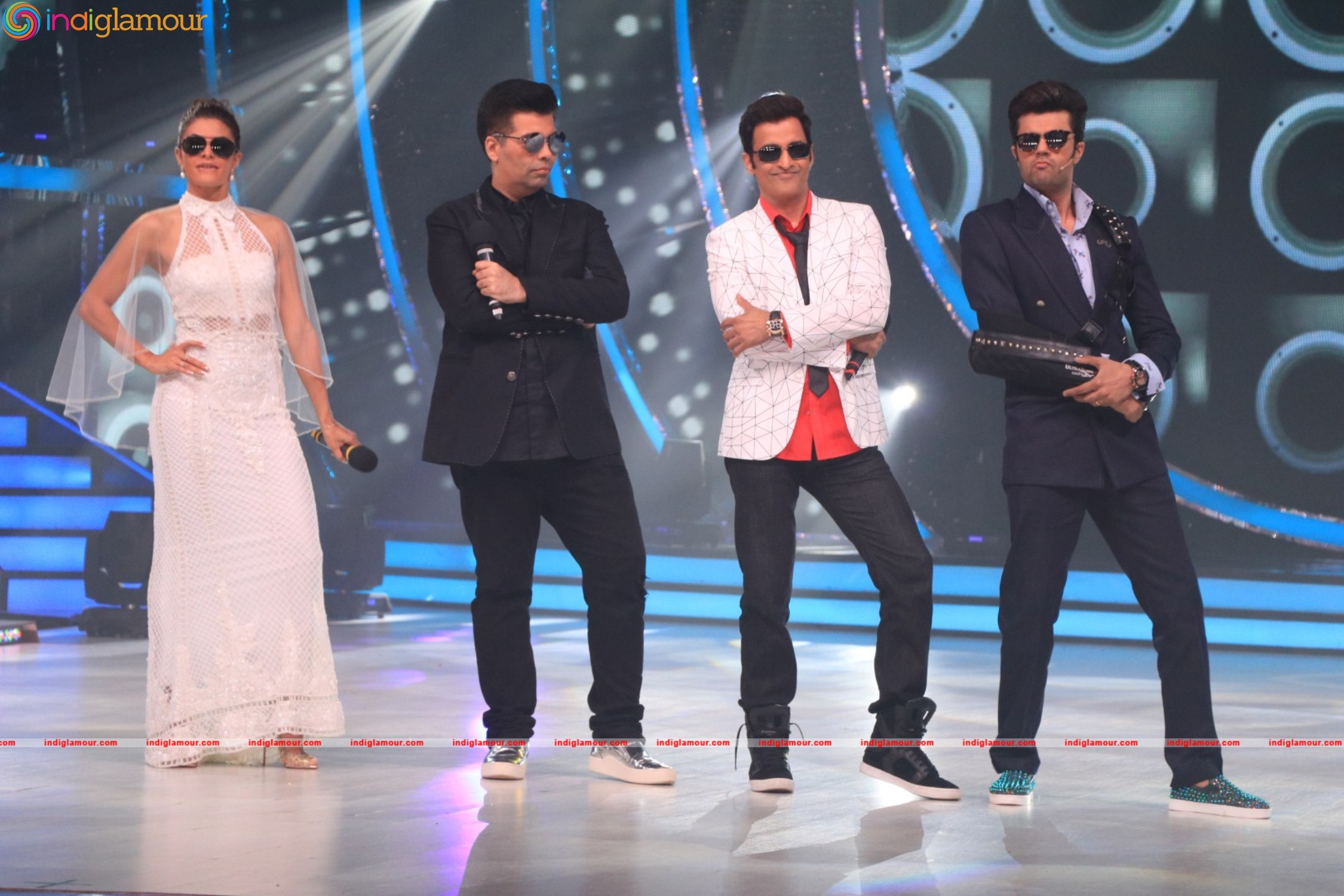 Sidharth Malhotra and Katrina Kaif At Set Of Jhalak Dikhhla Jaa Event hd photo
