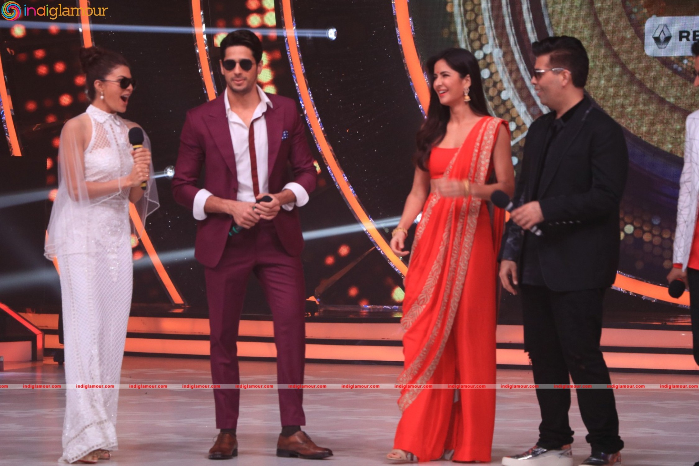 Sidharth Malhotra and Katrina Kaif At Set Of Jhalak Dikhhla Jaa Event hd photo