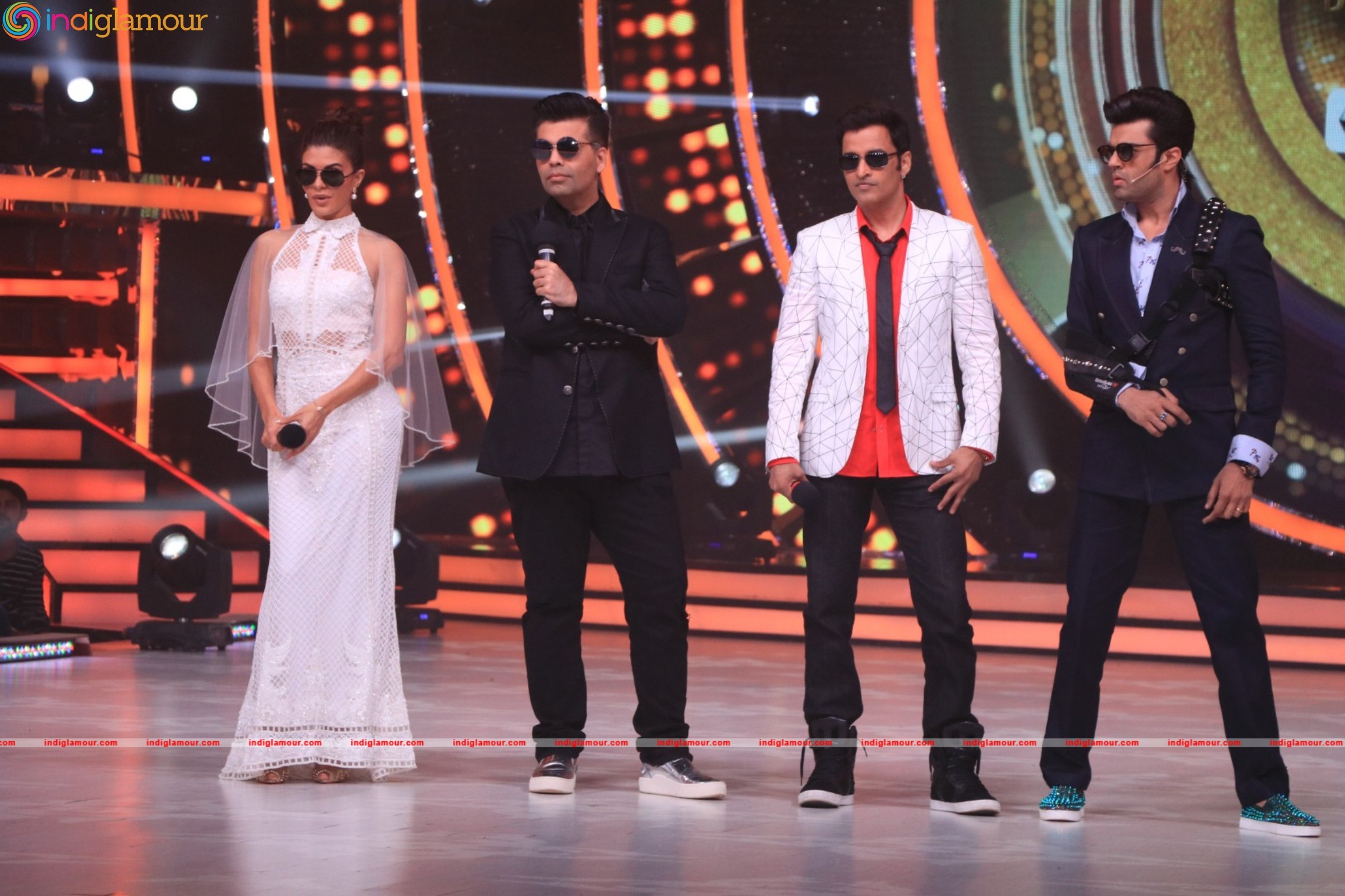 Sidharth Malhotra and Katrina Kaif At Set Of Jhalak Dikhhla Jaa Event hd photo