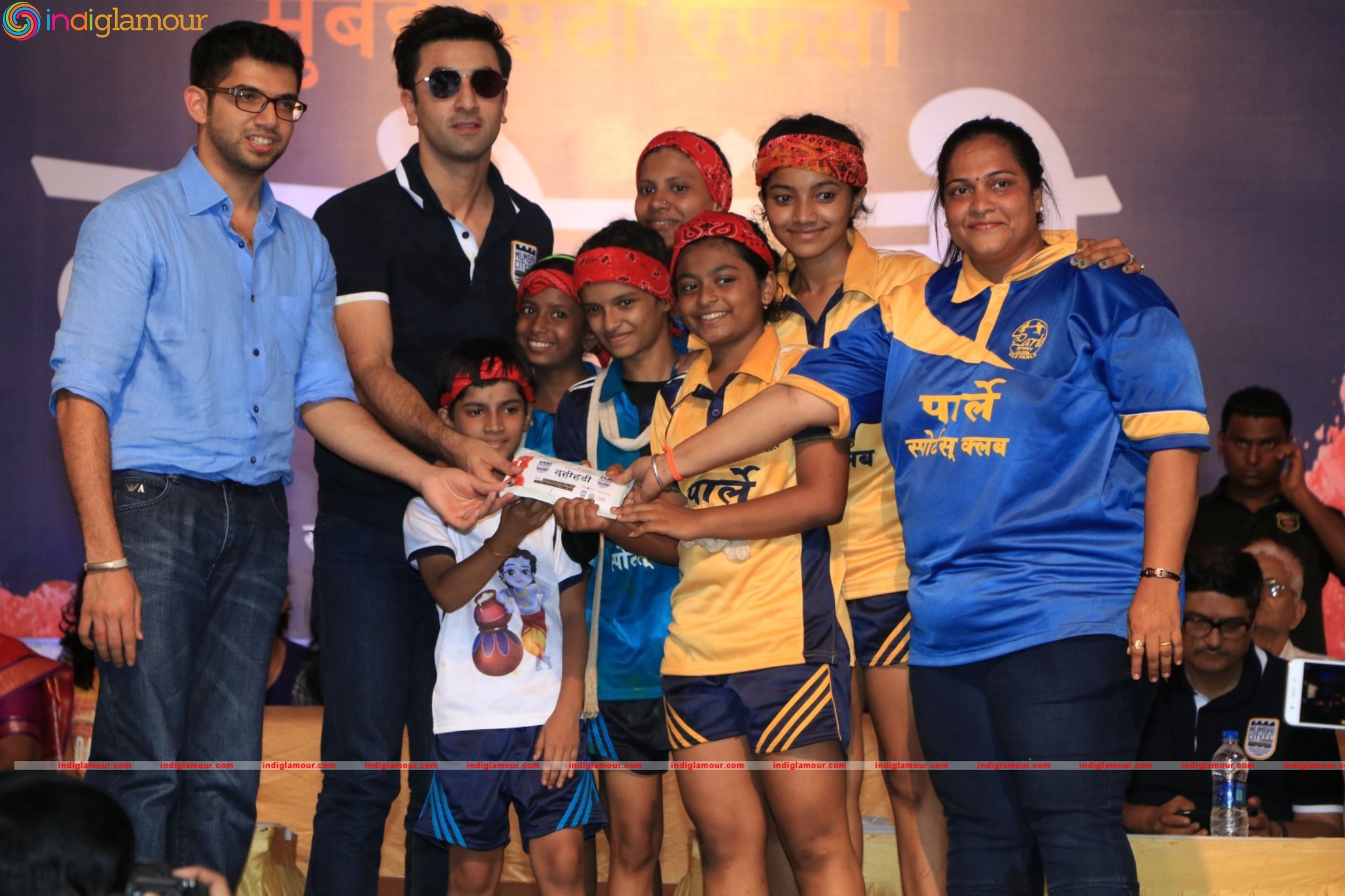 Ranbir Kapoor on Mumbai City Football Club at Andheri Sports Complex Time Event hd photo
