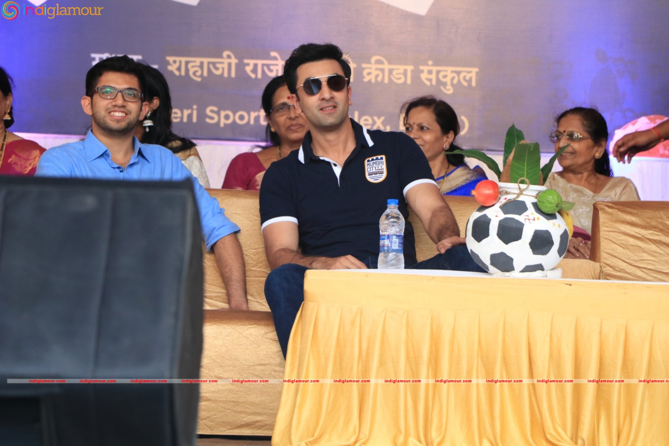 Ranbir Kapoor on Mumbai City Football Club at Andheri Sports Complex Time Event hd photo