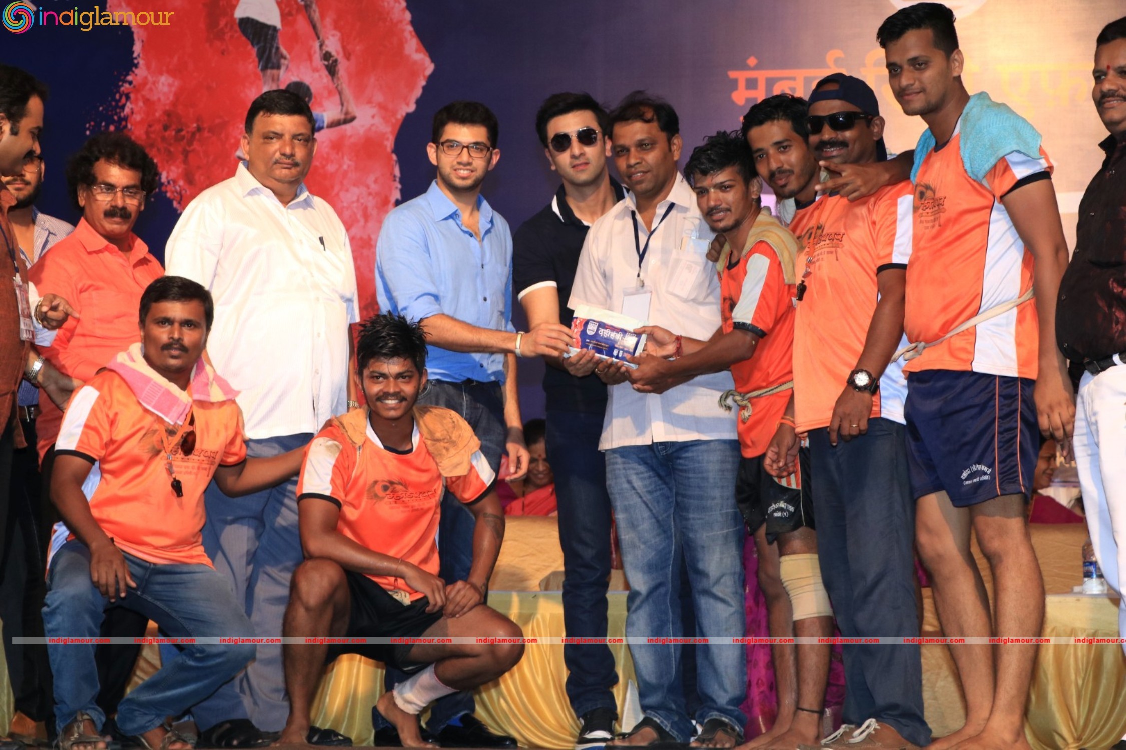 Ranbir Kapoor on Mumbai City Football Club at Andheri Sports Complex Time Event hd photo