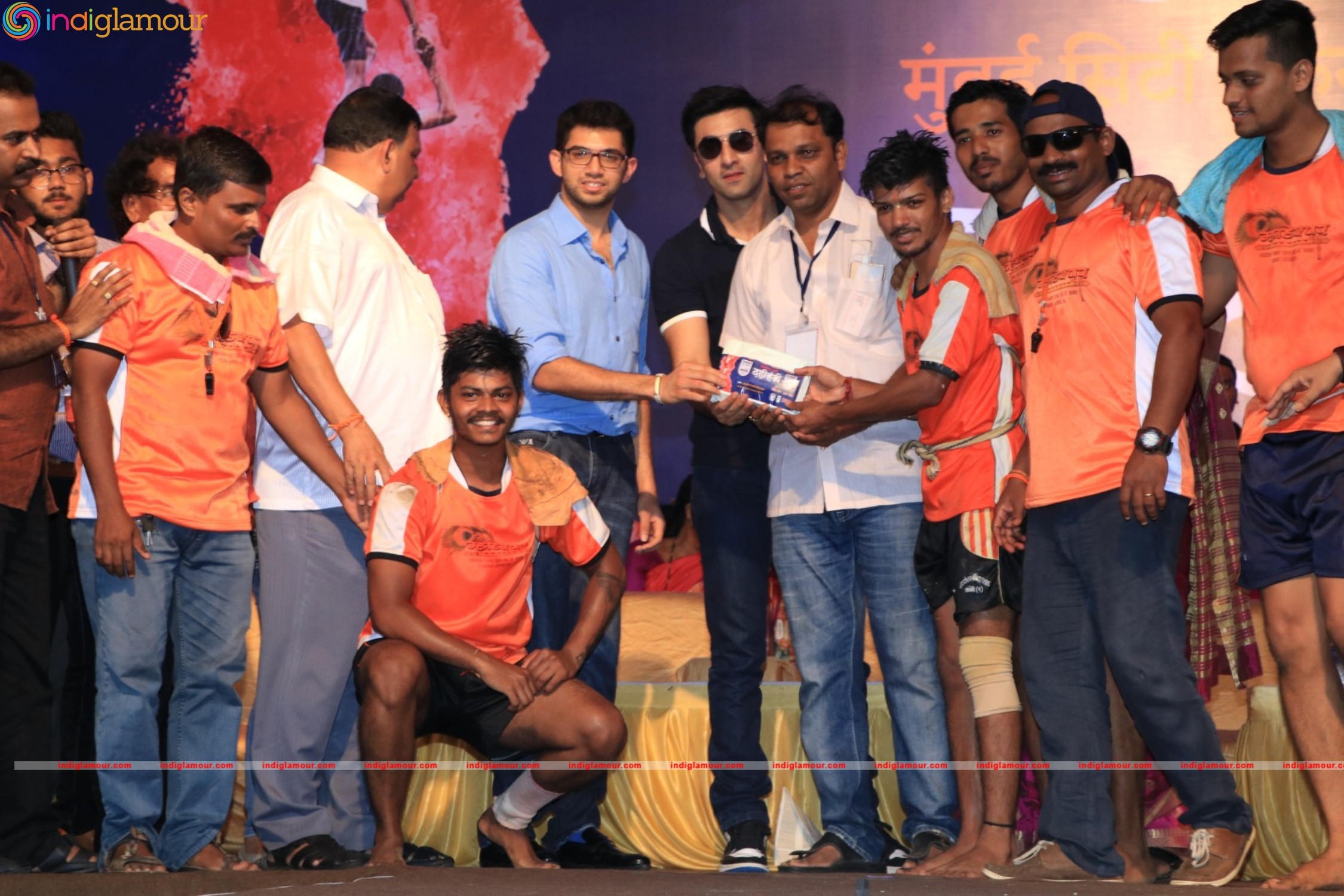 Ranbir Kapoor on Mumbai City Football Club at Andheri Sports Complex Time Event hd photo