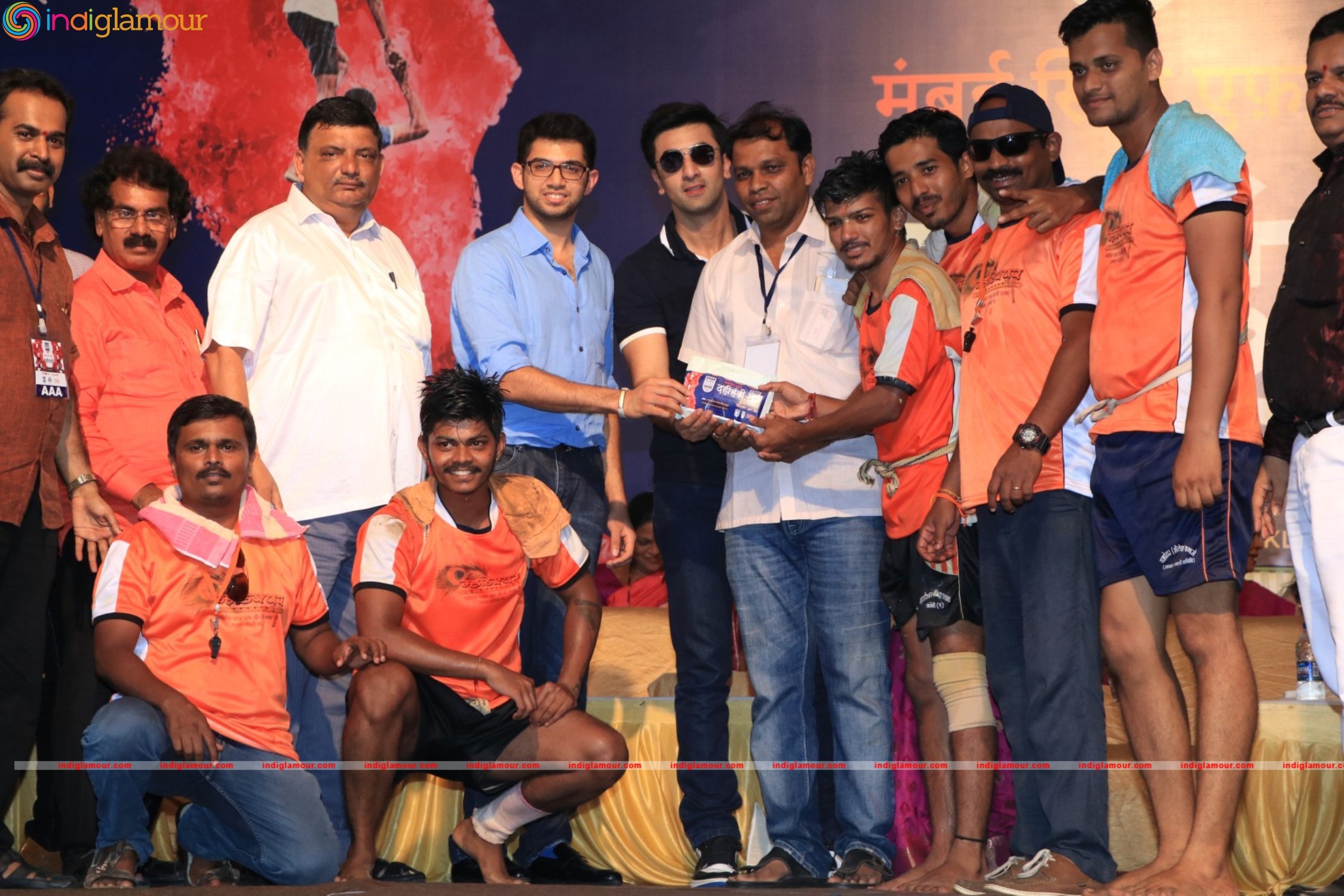 Ranbir Kapoor on Mumbai City Football Club at Andheri Sports Complex Time Event hd photo