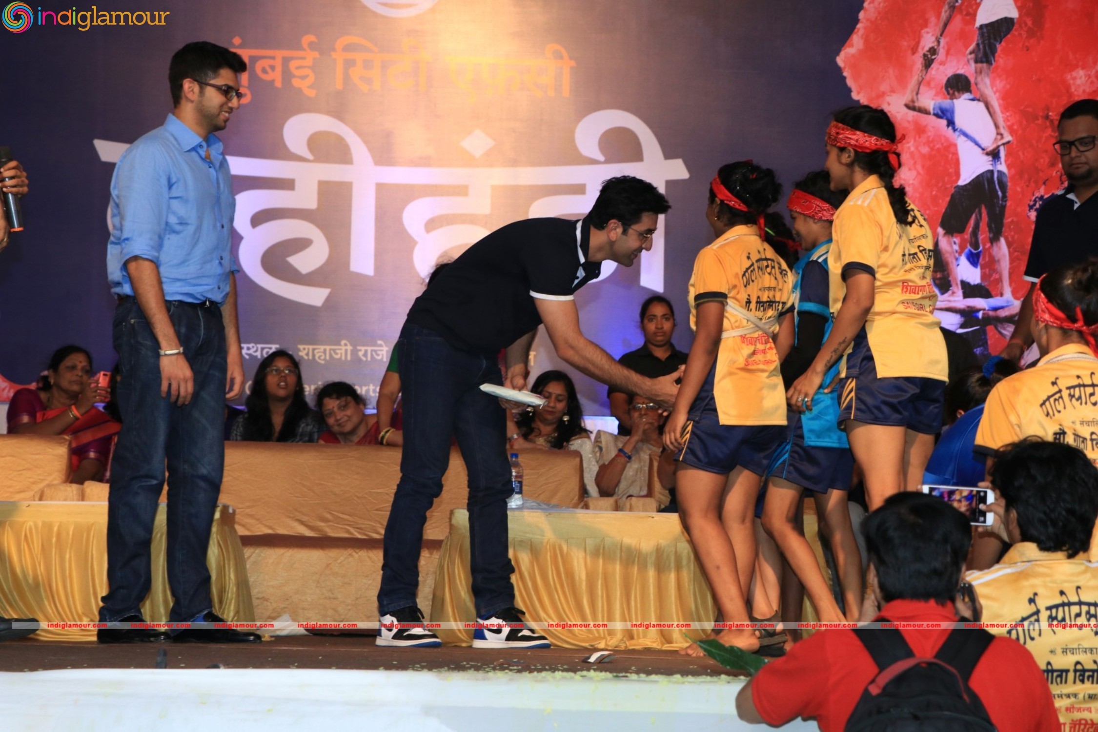 Ranbir Kapoor on Mumbai City Football Club at Andheri Sports Complex Time Event hd photo