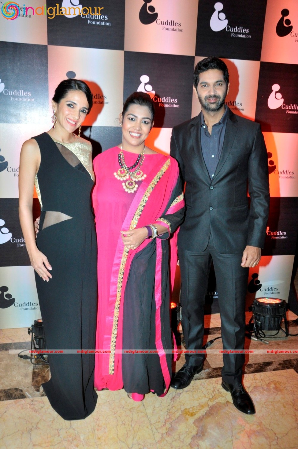 Sonam Kapoor Gets Associated With A New NGO Named Cuddles Foundation Event hd photo