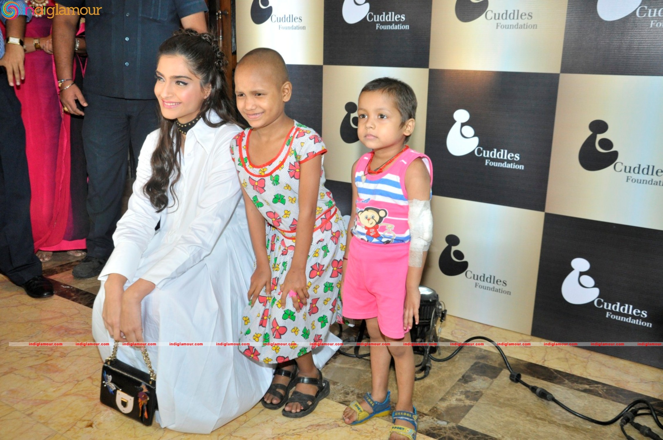 Sonam Kapoor Gets Associated With A New NGO Named Cuddles Foundation Event hd photo