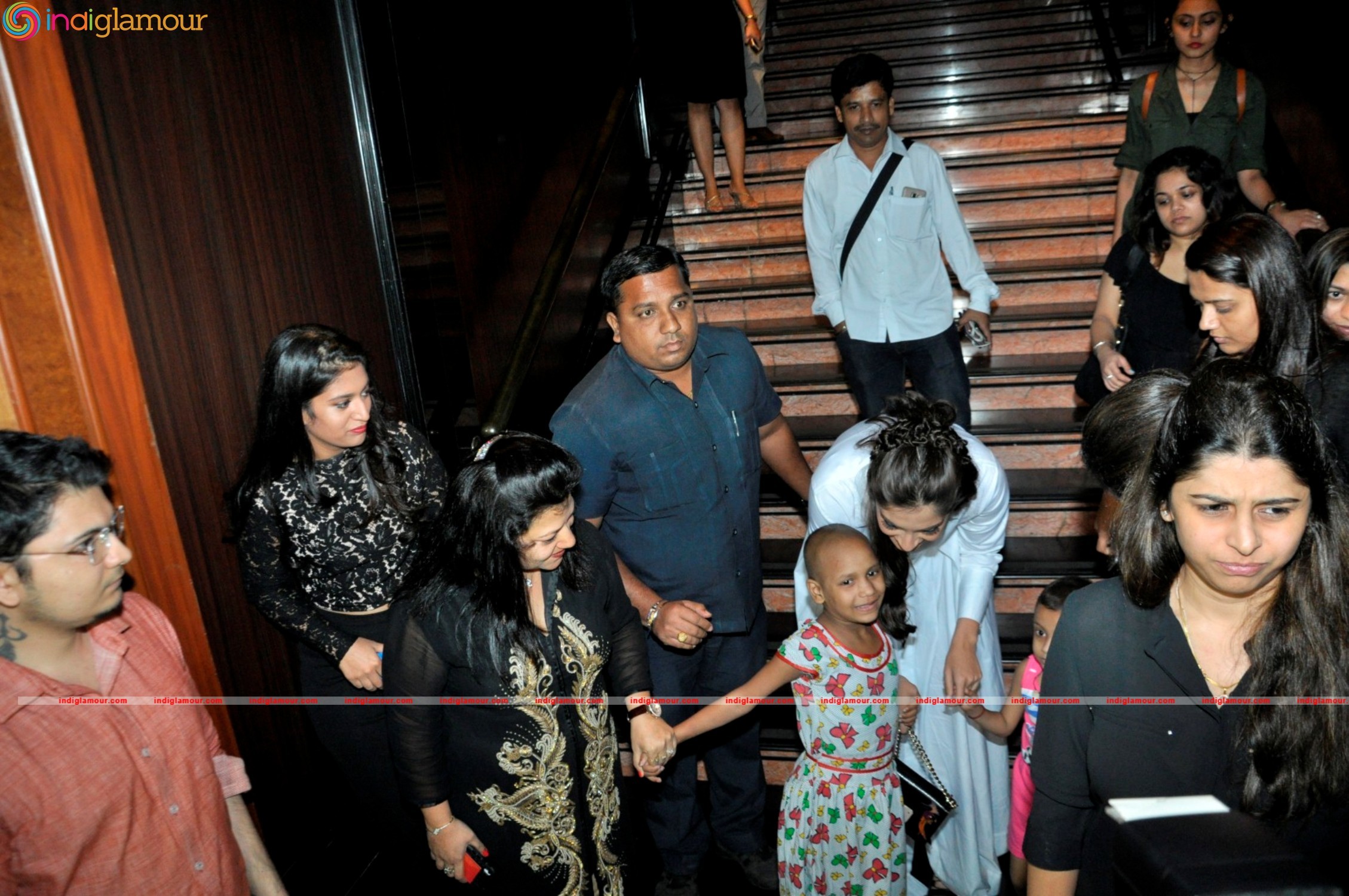 Sonam Kapoor Gets Associated With A New NGO Named Cuddles Foundation Event hd photo