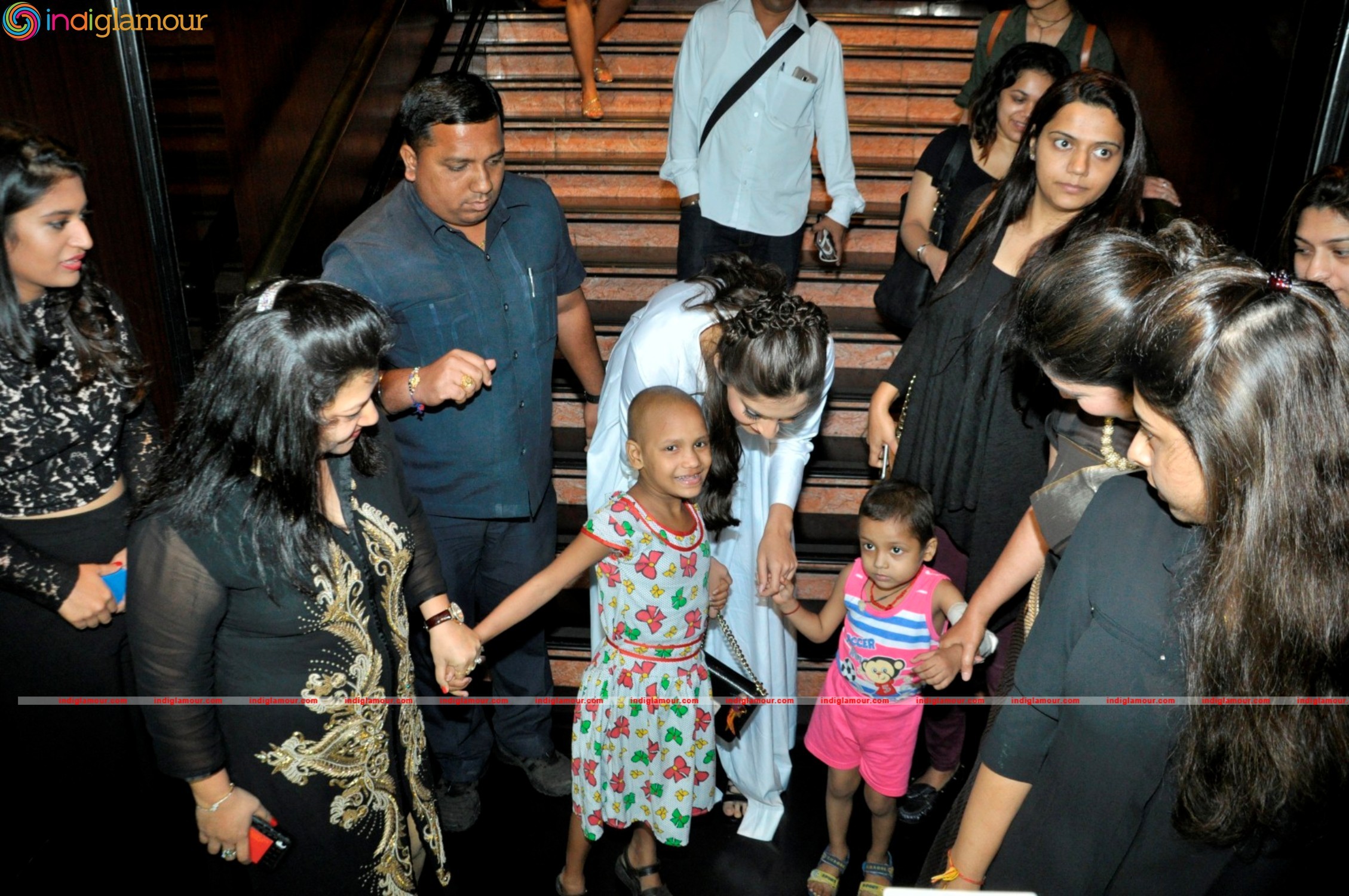 Sonam Kapoor Gets Associated With A New NGO Named Cuddles Foundation Event hd photo