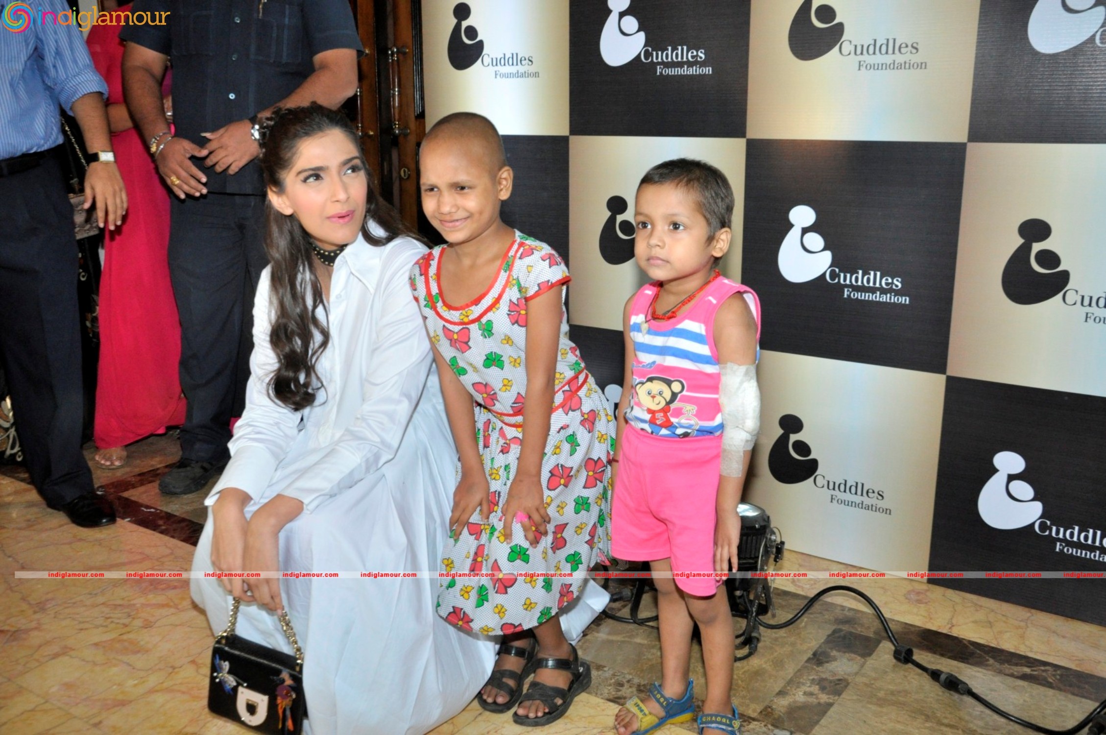 Sonam Kapoor Gets Associated With A New NGO Named Cuddles Foundation Event hd photo