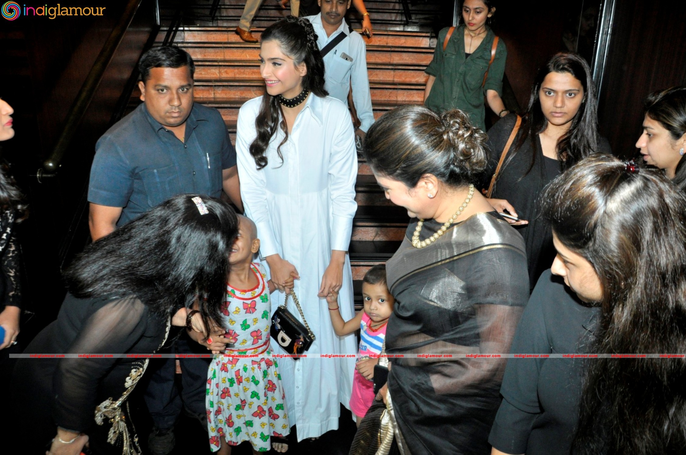 Sonam Kapoor Gets Associated With A New NGO Named Cuddles Foundation Event hd photo