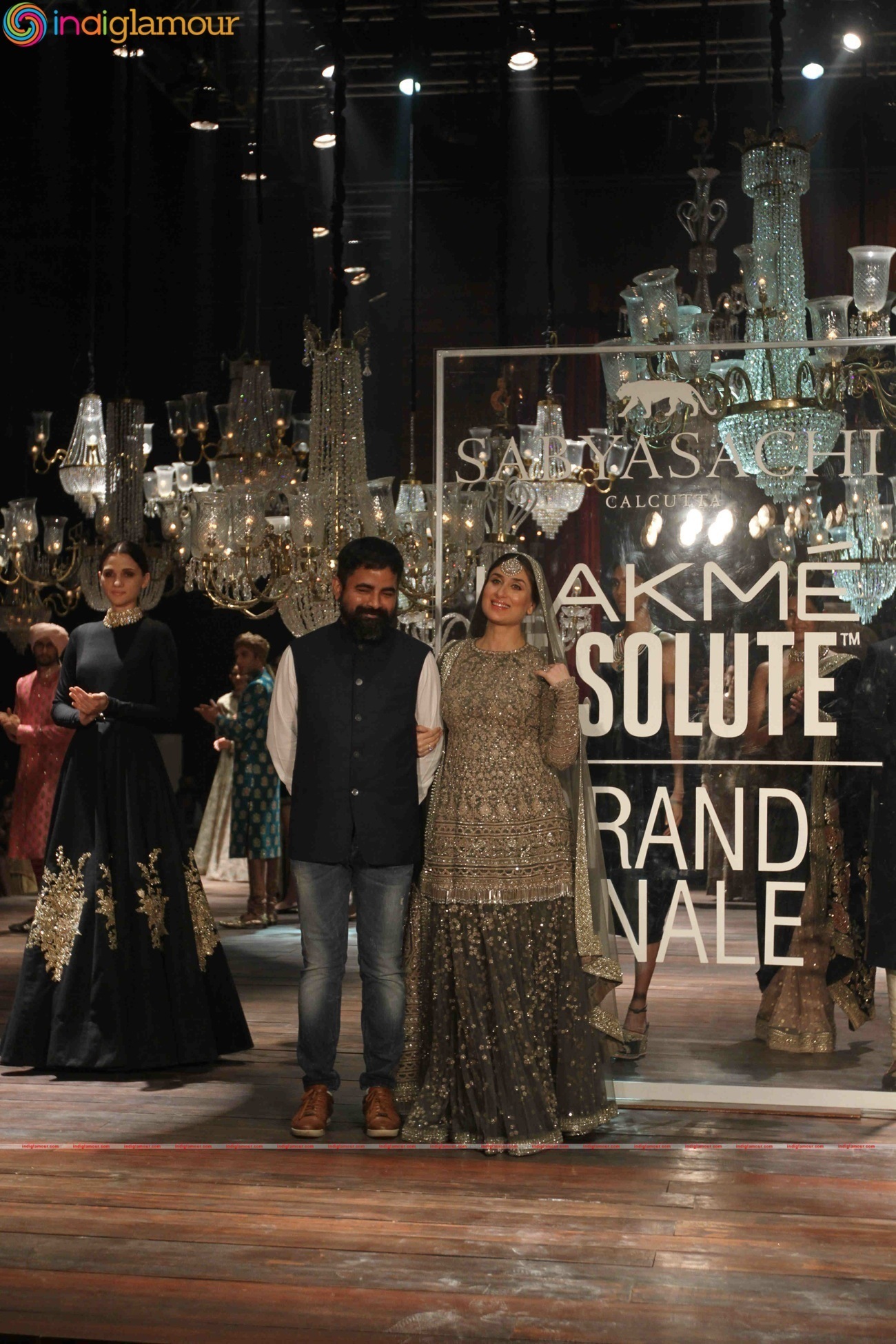 Kareena Kapoor At Lakme Fashion Week Winter Festive 2016 Grand Finale Event hd photo