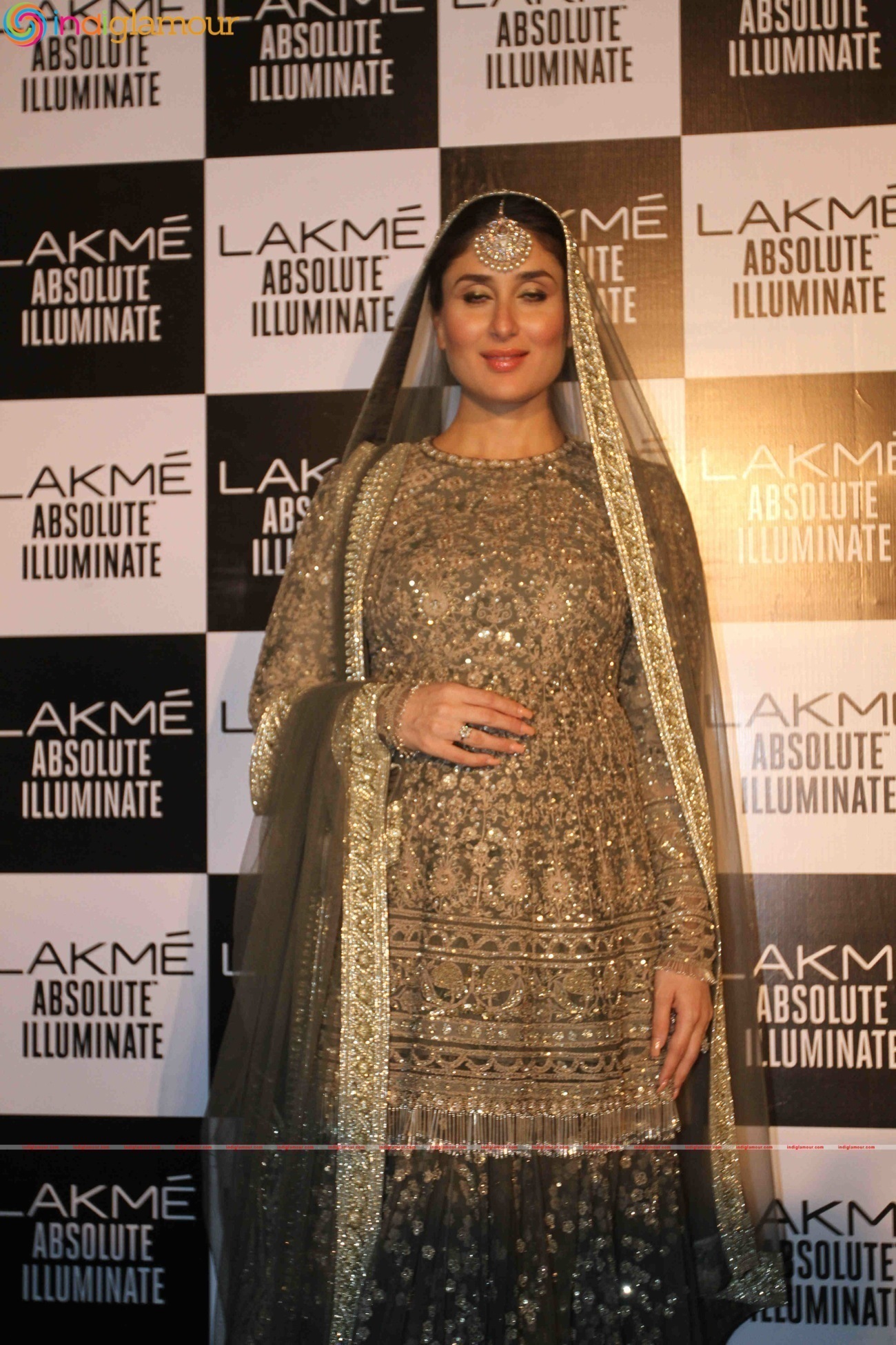 Kareena Kapoor At Lakme Fashion Week Winter Festive 2016 Grand Finale Event hd photo