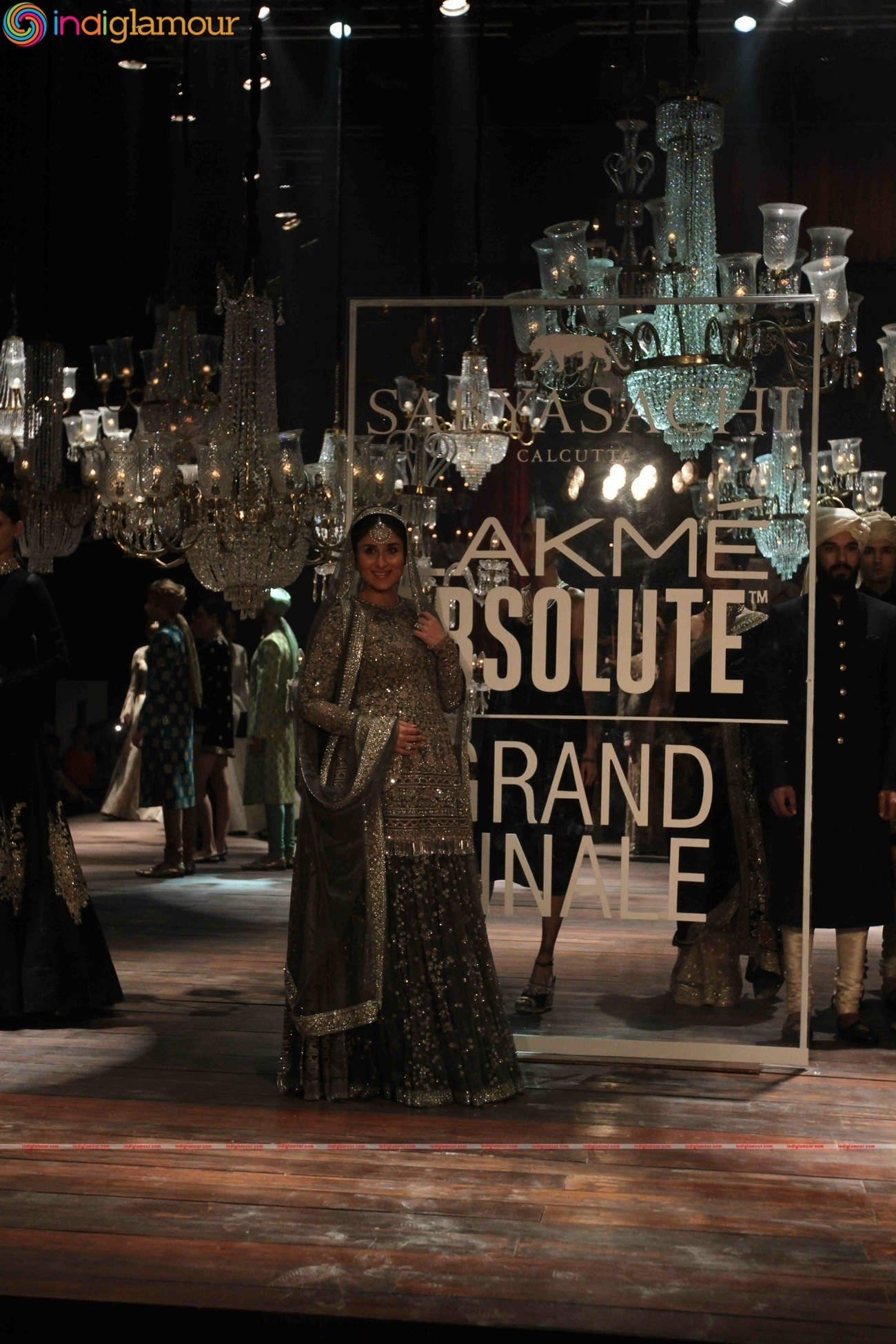 Kareena Kapoor At Lakme Fashion Week Winter Festive 2016 Grand Finale Event hd photo