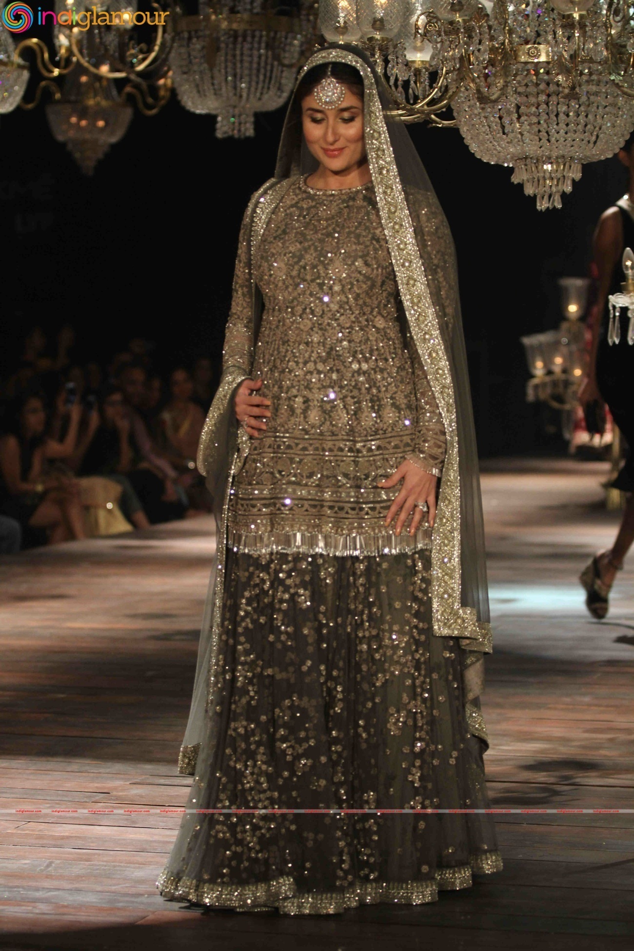 Kareena Kapoor At Lakme Fashion Week Winter Festive 2016 Grand Finale Event hd photo