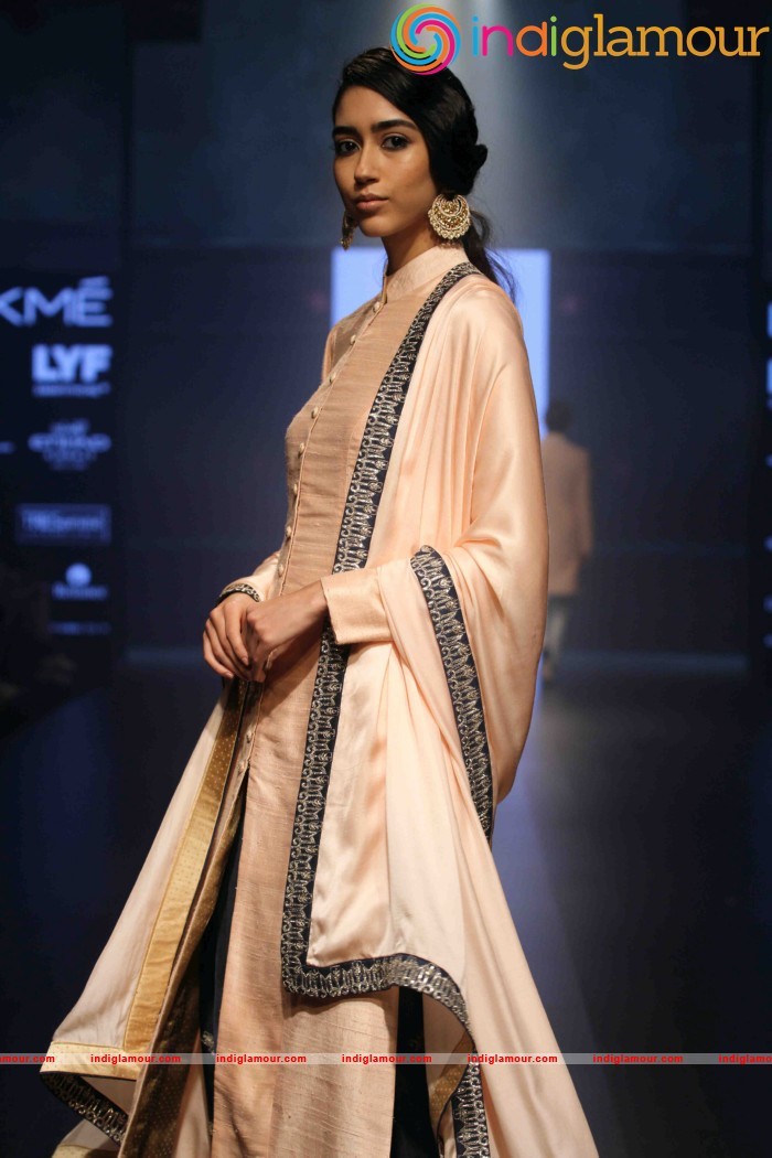 Lakme Fashion Week Winter Festive 2016 Monica Shah and Karishma Swali Event hd photo