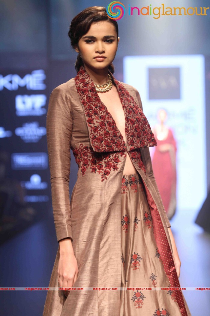 Lakme Fashion Week Winter Festive 2016 Monica Shah and Karishma Swali Event hd photo