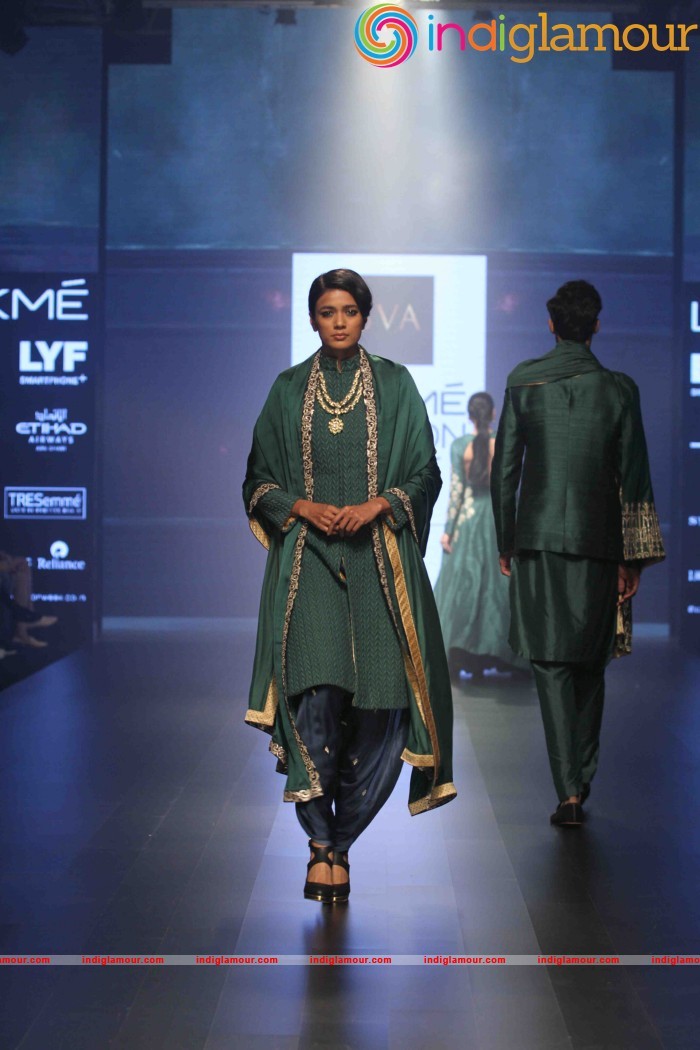 Lakme Fashion Week Winter Festive 2016 Monica Shah and Karishma Swali Event hd photo