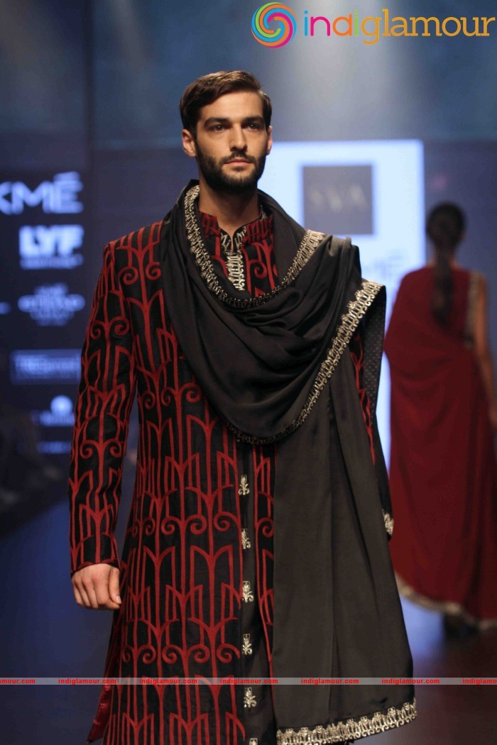 Lakme Fashion Week Winter Festive 2016 Monica Shah and Karishma Swali Event hd photo