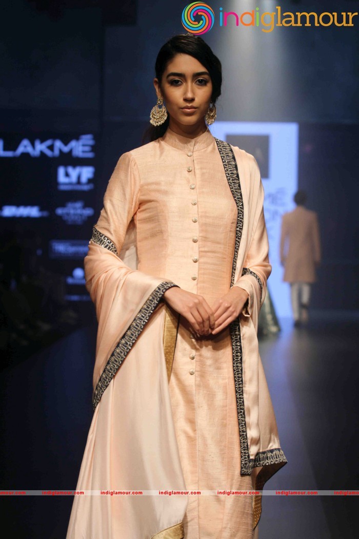 Lakme Fashion Week Winter Festive 2016 Monica Shah and Karishma Swali Event hd photo