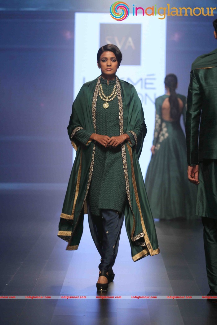 Lakme Fashion Week Winter Festive 2016 Monica Shah and Karishma Swali Event hd photo