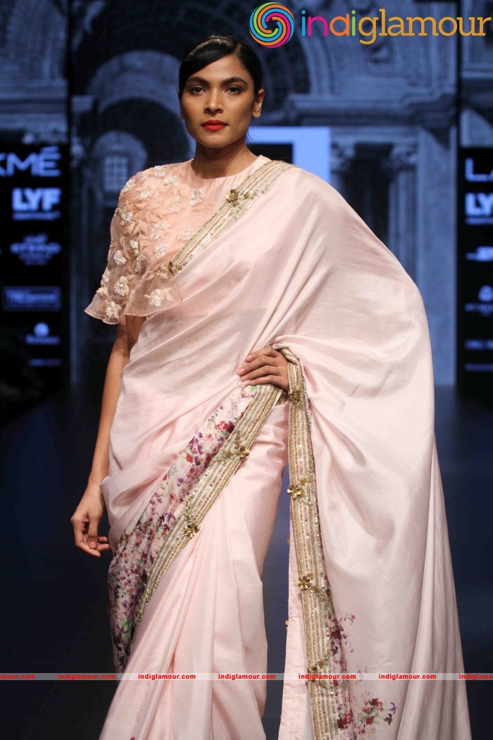 Lakme Fashion Week Winter Festive 2016 Ridhi Mehra Event hd photo