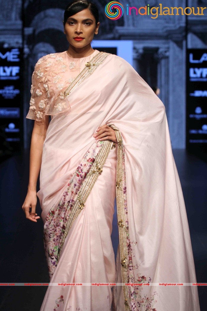 Lakme Fashion Week Winter Festive 2016 Ridhi Mehra Event hd photo