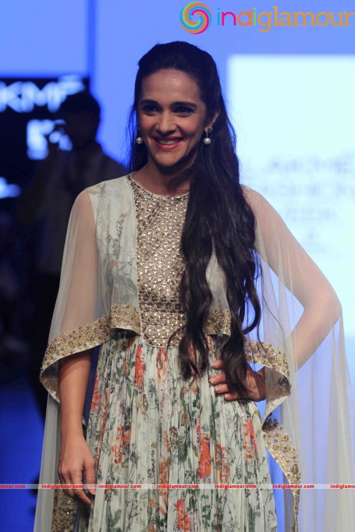 Lakme Fashion Week Winter Festive 2016 Ridhi Mehra Event hd photo