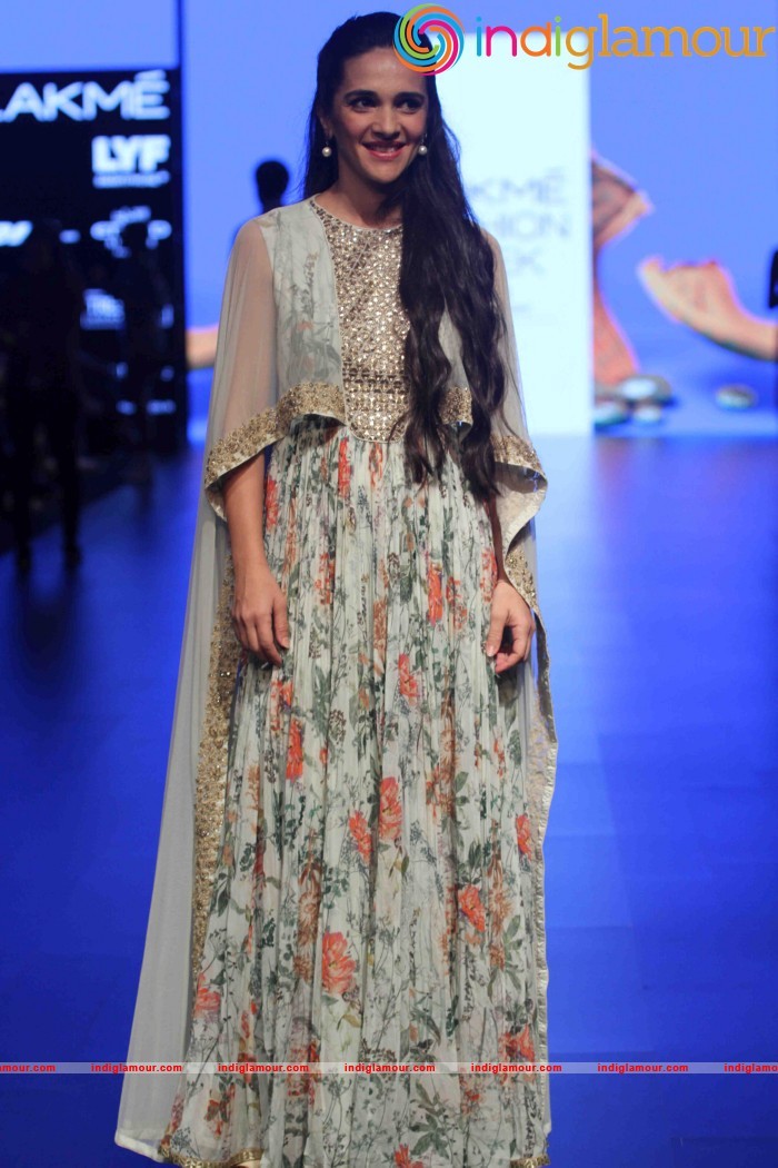 Lakme Fashion Week Winter Festive 2016 Ridhi Mehra Event hd photo