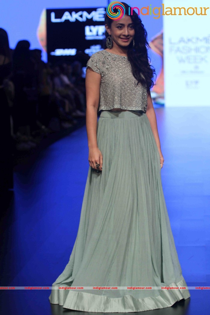 Lakme Fashion Week Winter Festive 2016 Ridhi Mehra Event hd photo