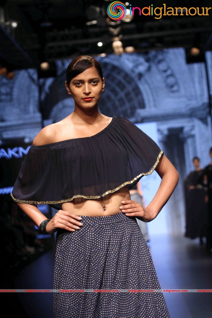 Lakme Fashion Week Winter Festive 2016 Ridhi Mehra Event hd photo