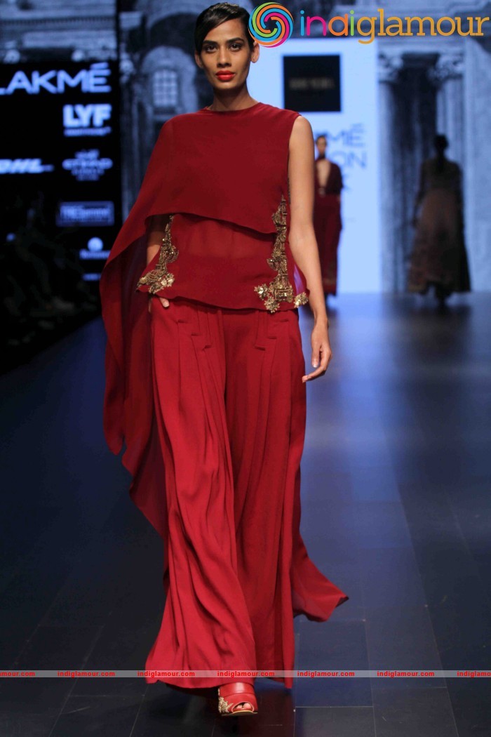 Lakme Fashion Week Winter Festive 2016 Ridhi Mehra Event hd photo