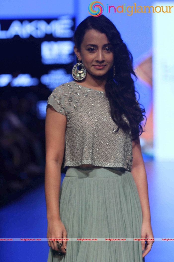 Lakme Fashion Week Winter Festive 2016 Ridhi Mehra Event hd photo