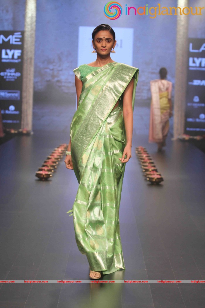 Lakme Fashion Week Winter Festive 2016 Santosh Parekh Event hd photo
