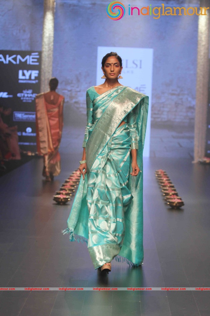Lakme Fashion Week Winter Festive 2016 Santosh Parekh Event hd photo