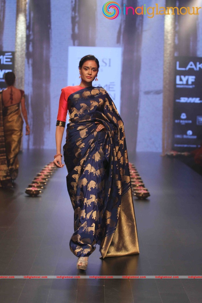 Lakme Fashion Week Winter Festive 2016 Santosh Parekh Event hd photo