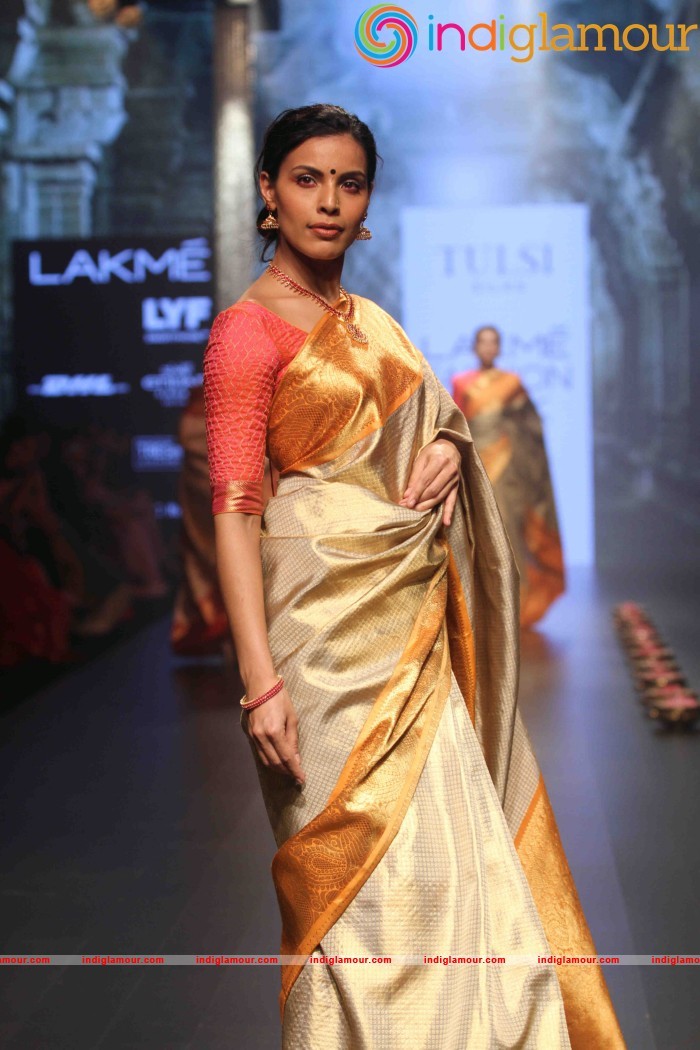 Lakme Fashion Week Winter Festive 2016 Santosh Parekh Event hd photo