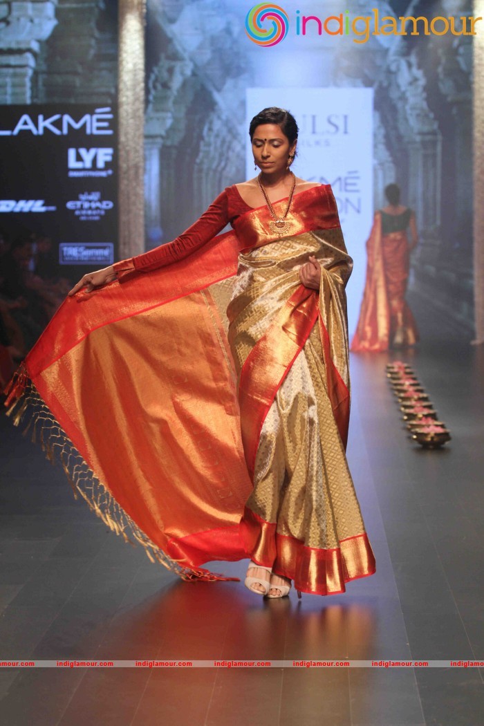 Lakme Fashion Week Winter Festive 2016 Santosh Parekh Event hd photo