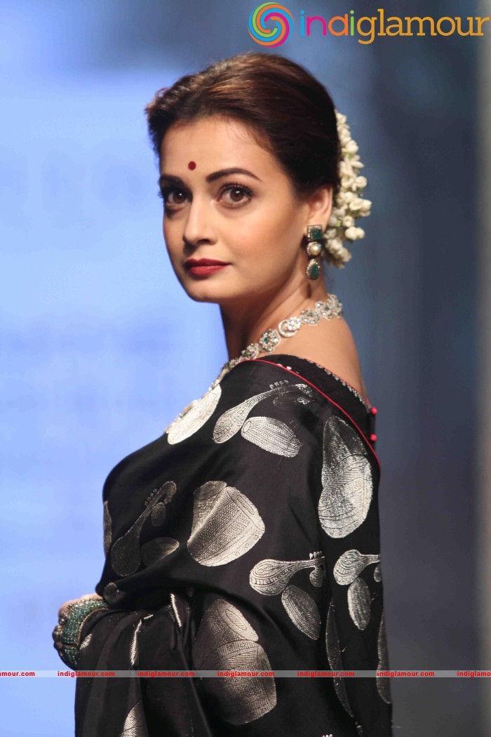 Lakme Fashion Week Winter Festive 2016 Santosh Parekh Event hd photo