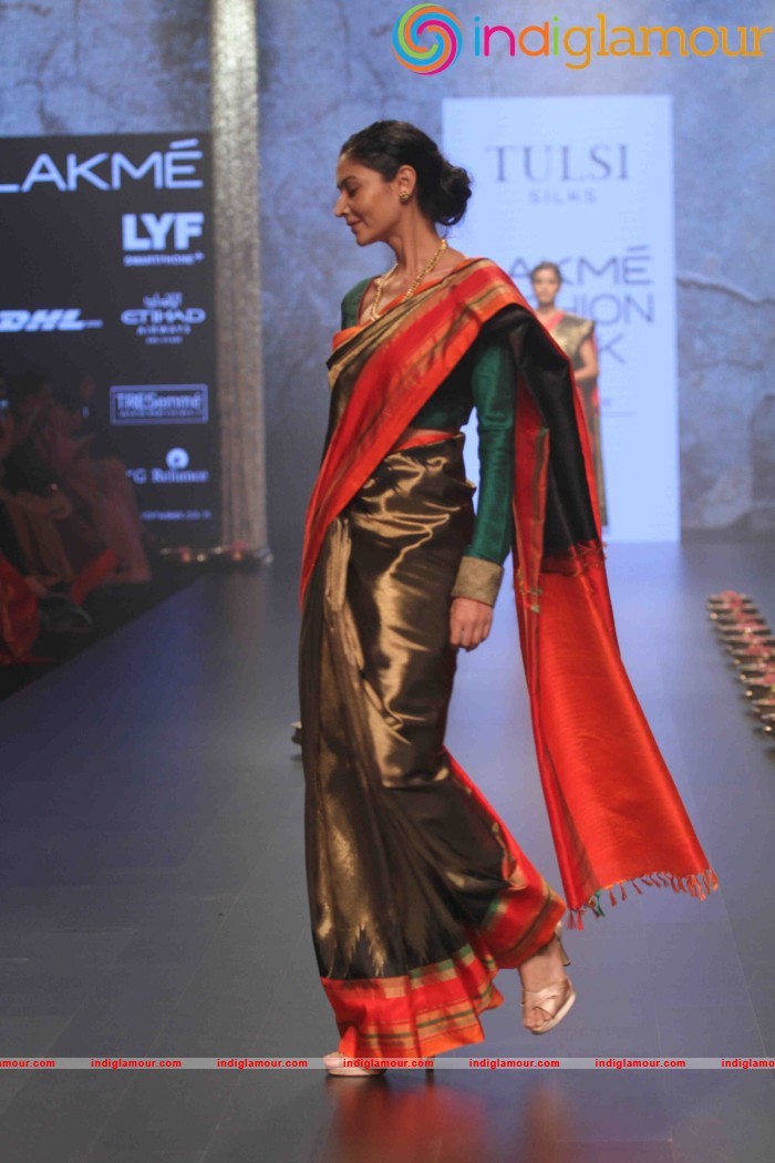 Lakme Fashion Week Winter Festive 2016 Santosh Parekh Event hd photo