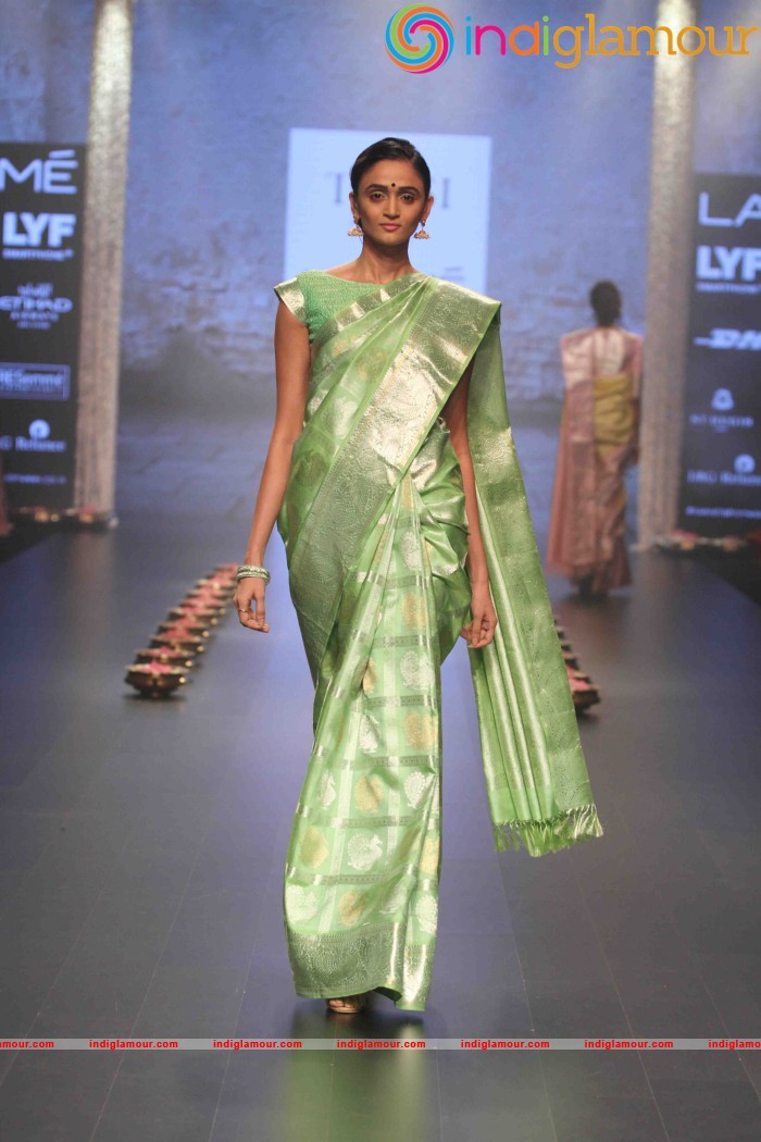Lakme Fashion Week Winter Festive 2016 Santosh Parekh Event hd photo