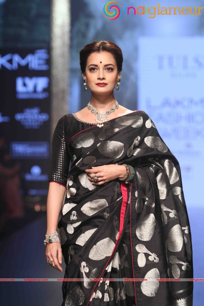 Lakme Fashion Week Winter Festive 2016 Santosh Parekh Event hd photo