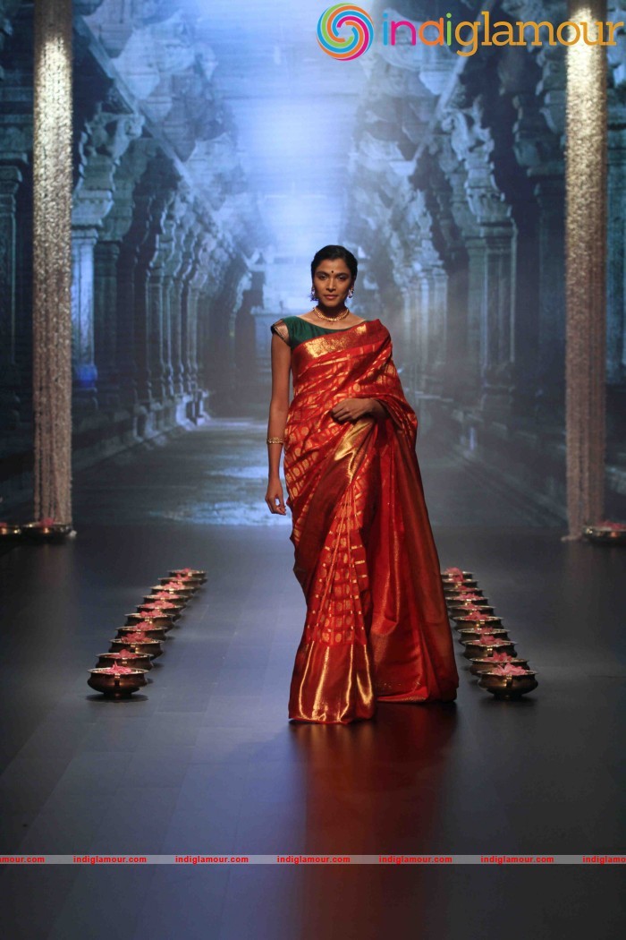 Lakme Fashion Week Winter Festive 2016 Santosh Parekh Event hd photo