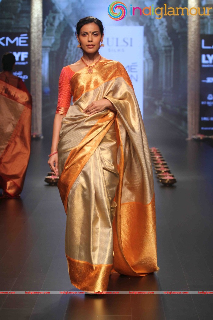 Lakme Fashion Week Winter Festive 2016 Santosh Parekh Event hd photo