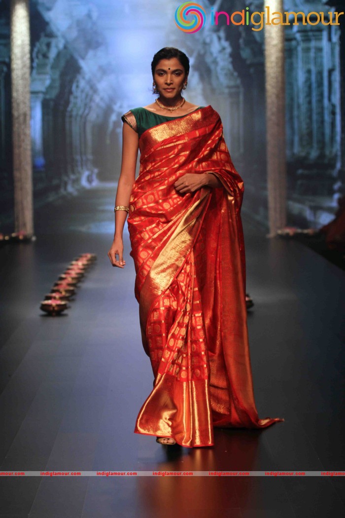 Lakme Fashion Week Winter Festive 2016 Santosh Parekh Event hd photo