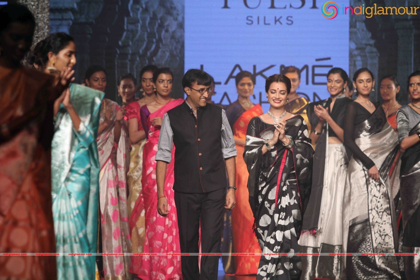 Lakme Fashion Week Winter Festive 2016 Santosh Parekh Event hd photo