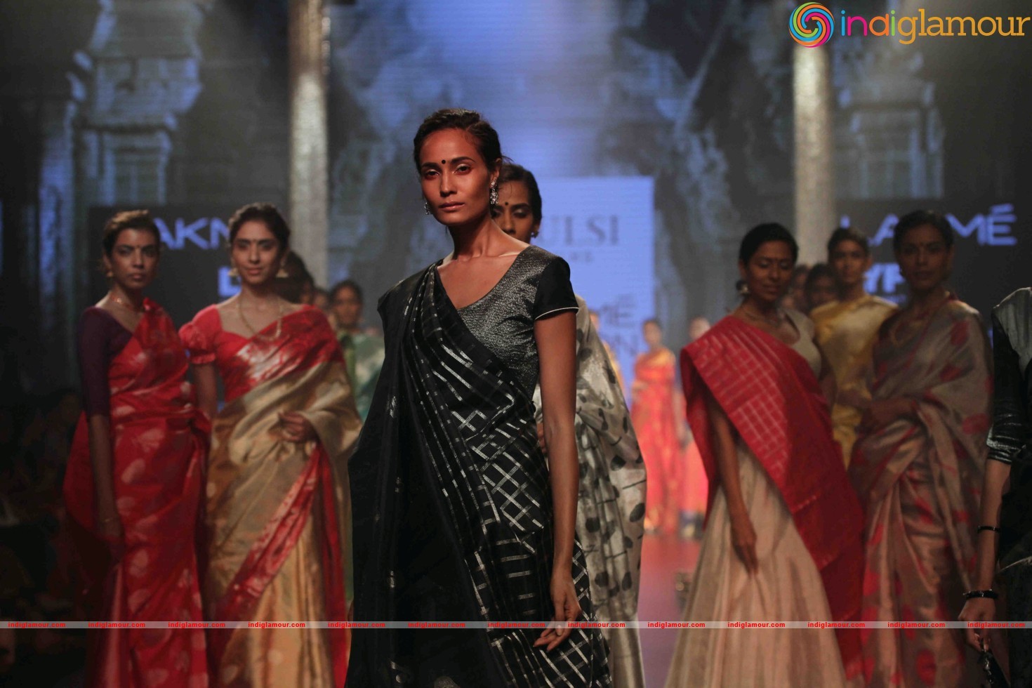 Lakme Fashion Week Winter Festive 2016 Santosh Parekh Event hd photo