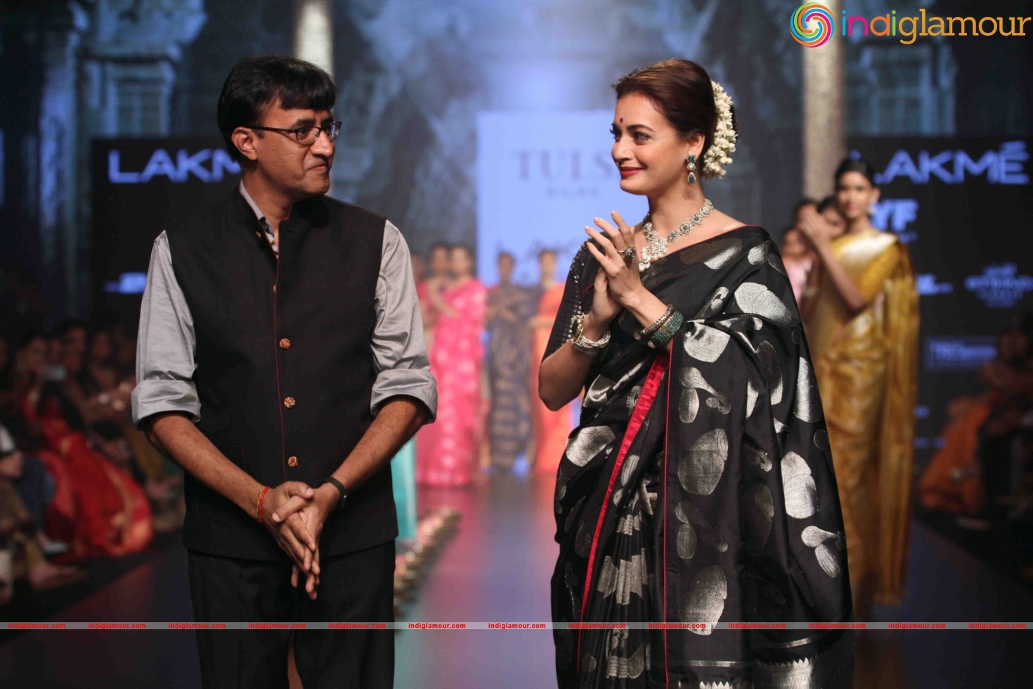 Lakme Fashion Week Winter Festive 2016 Santosh Parekh Event hd photo